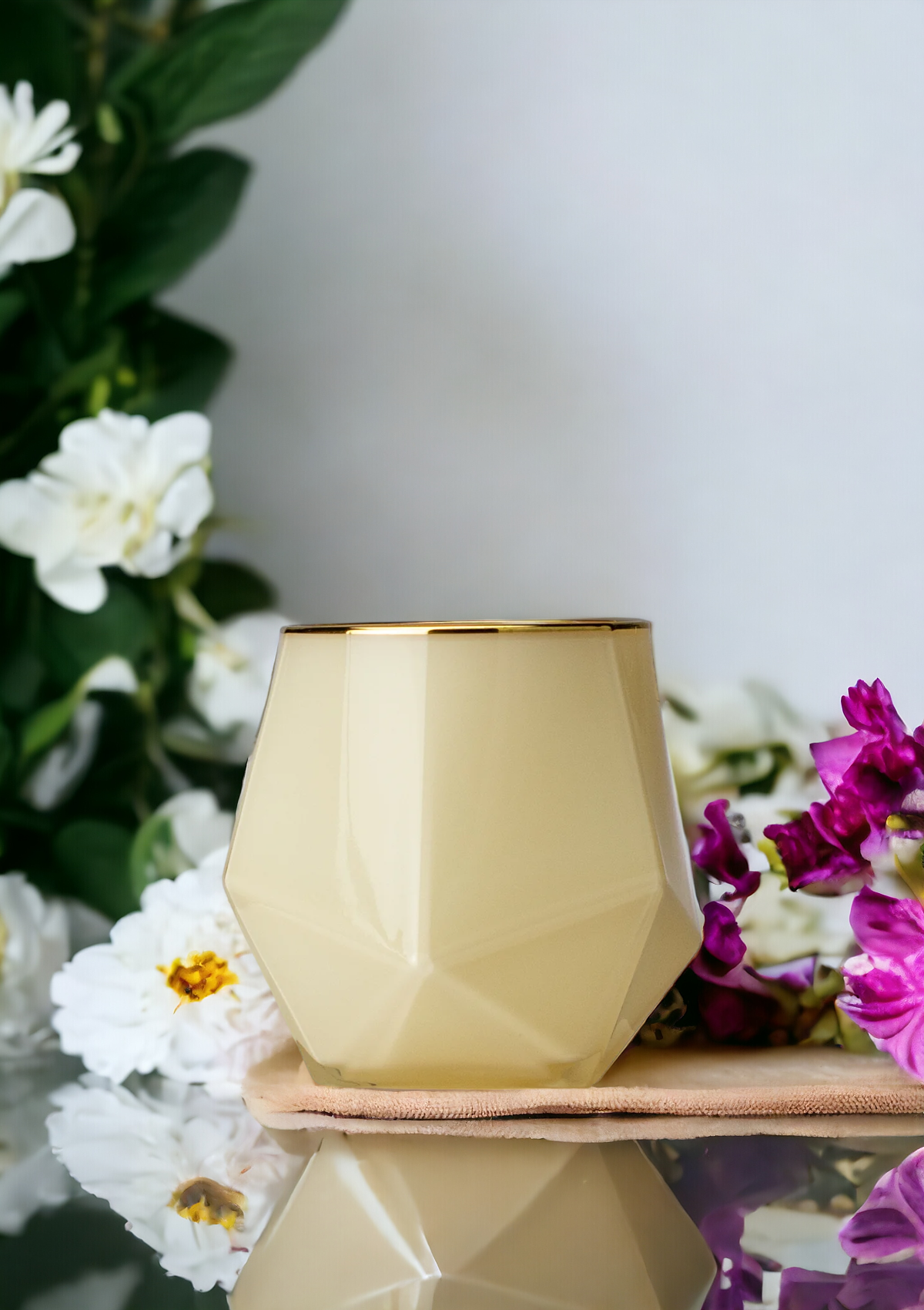 Honey Drenched Blooms 16oz Luxury Candle CREAM + GOLD RIM - Fresh florals, sweet honey, and white oak.